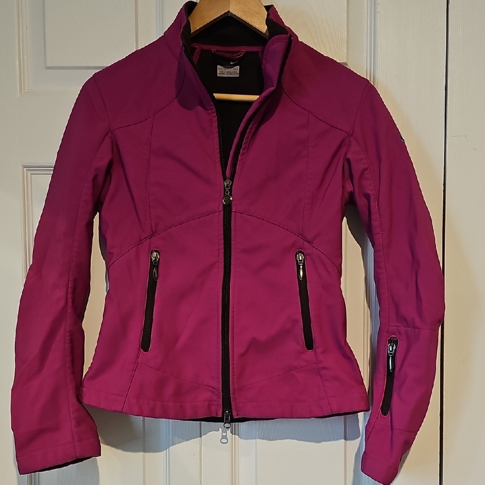 Nike Magenta Full-Zip Softshell Jacket – Size S